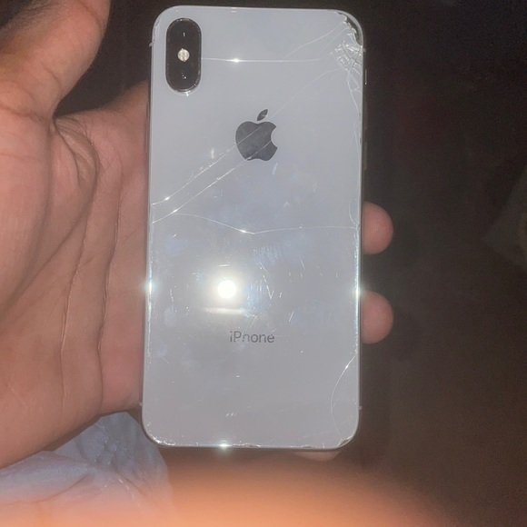 iPhone X - Picture 2 of 2